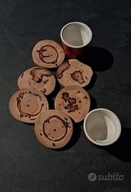 Set di sottobicchieri in legno con supporto