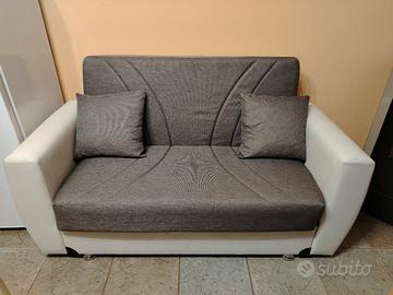divano 2 posti