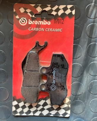 Pastiglie Brembo anteriori