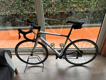 Scott Solace 30 in Carbonio + Rulli BKOOL Smart