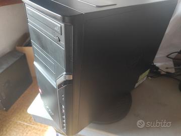 Computer fisso ricondizionato WIndows 11 PC