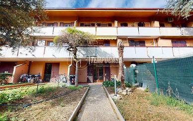 Ampia villetta a schiera con giardino privato -