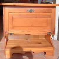 Mobile porta TV in legno di PINO con anta a ribalt