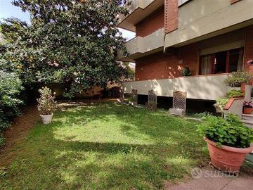 Appartamento di 135 m² con 4 locali a Massa