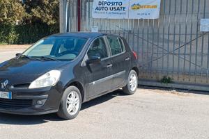 Renault Clio 1.2 16V 5 porte Dynamique