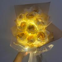 Bouquet fatto a mano con Led