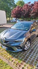 Renault Clio zen tce 100 cv benzin gpl anno 2021. 