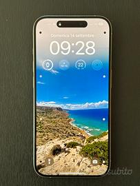 iPhone 15 Pro 128GB Bianco Titanio – Pari al nuovo