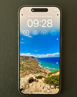 iPhone 15 Pro 128GB Bianco Titanio – Pari al nuovo