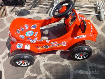auto a pedali bimbo