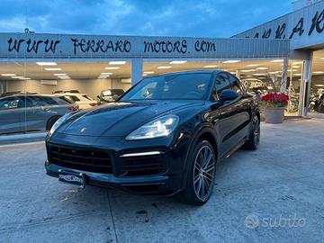 Porsche Cayenne Coupé 3.0 E-Hybrid 2019/km 95.000 