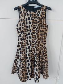 Abito smanicato e foderato con trama leopardata
