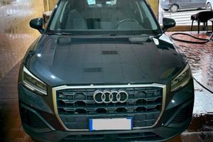 Audi q2 35 tfsi s line edition
