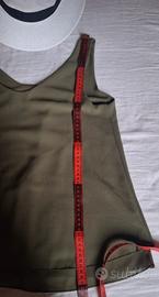 Canotta elegante verde militare...