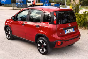 Fiat Panda Cross Hybrid neopatentati