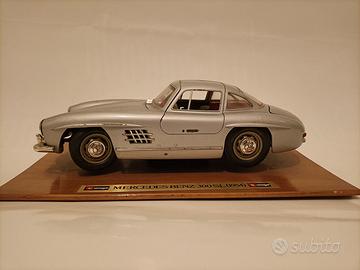 Modellino Burago della Mercedes Benz 300SL (1954)