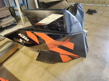 Ricambi ktm 690 sm prestige