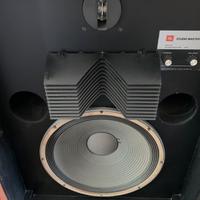 JBL L-200