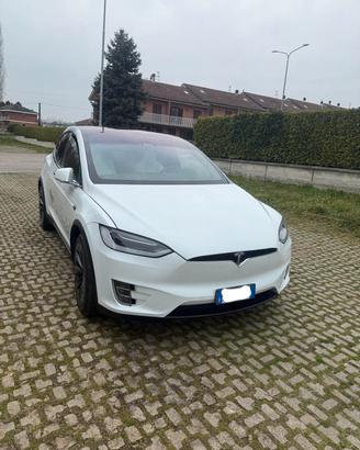 TESLA MODEL X DUAL MOTOR