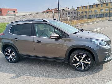 Peugeot  2008 GT Line  1.6  Blue HDI
