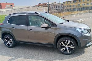 Peugeot  2008 GT Line  1.6  Blue HDI