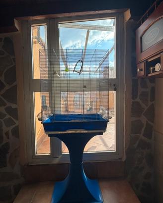 Gabbia grande con piedistallo