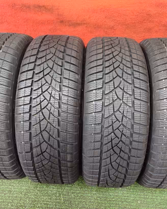 205 55 16 Gomme Invern 95% 2020 GoodYear 205 55R16