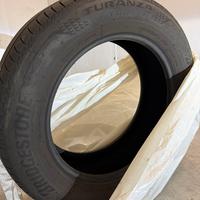 Gomme estive Bridgestone Turanza 215/60/r17 96H
