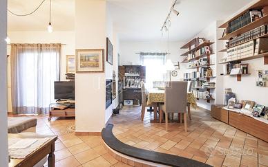 Villa Indipendente con 802 mq di giardino