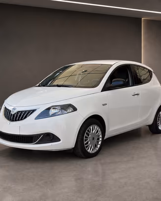 Lancia Ypsilon 1.0 FireFly 70cv S&S Hybrid SILVER