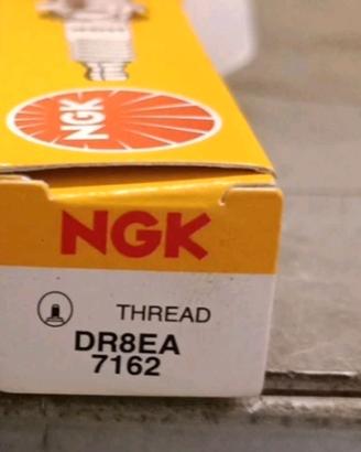 candela  per moto NGK DR8EA 7162