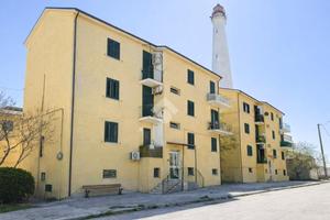 3 LOCALI A VASTO