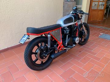 Yamaha 750 XS Cafe Race 3 cilindri 66cv 1979