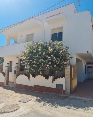 Triscina villa a 2 passi dal mare