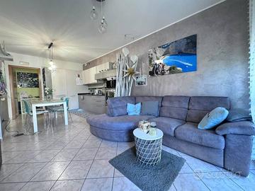Appartamento di 89 m² con 4 locali e box auto a Gr