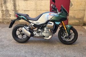 Moto Guzzi Mandello V100 S