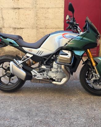 Moto Guzzi Mandello V100 S