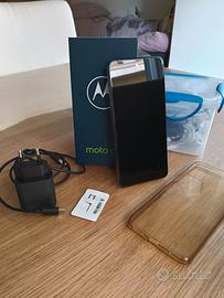 Motorola Moto g14 (8/256 GB)