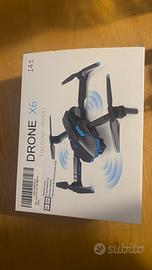 Drone giocattolo con fotocamera