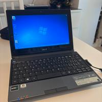 Acer Aspire One 521 mini laptop