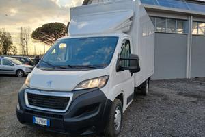 Peugeot Boxer 435 2.2 BlueHDi 140 S&S PLM Cabinato