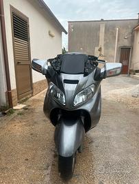Suzuki burgman 650