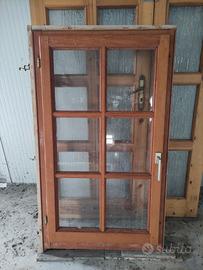 Finestra in legno