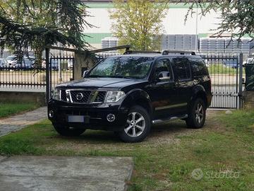 Nissan Pathfinder ( AUTOCARRO bollo 40 euro )
