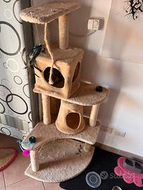 Castello e tiragraffi