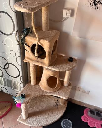 Castello e tiragraffi