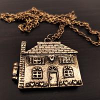 Collana Ciondolo Casa Hansel & Gretel SI APRE