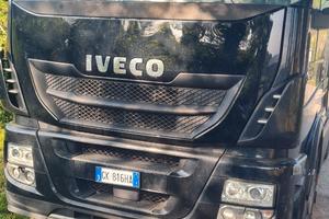 trattore stradale IVECO  560 CV