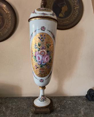 Vaso in porcellana di Limoges