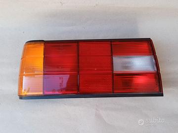 Faro posteriore sinistro BMW Serie 3 E30 d'epoca